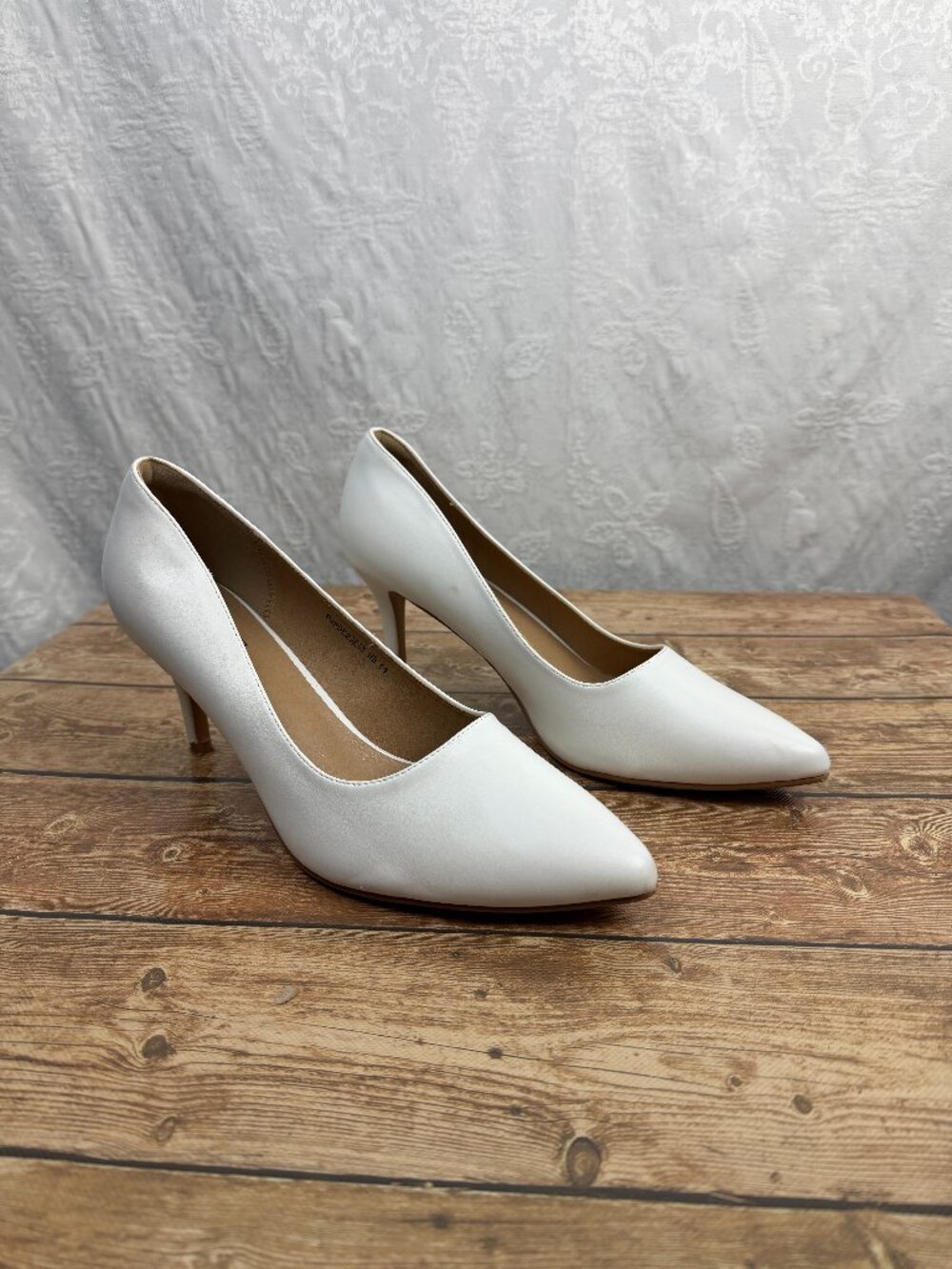 IDIFU Women’s White Pointed Toe Pumps High Heel Dress Shoes Size 11